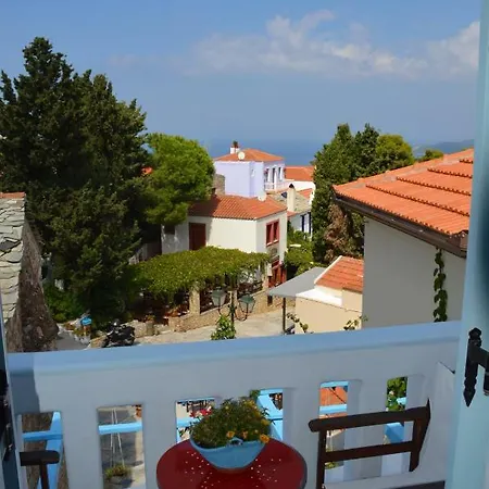 Stella'S Traditional House. Alonnisos Town Exterior photo