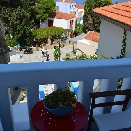 Stella'S Traditional House. Alonnisos Town Exterior photo