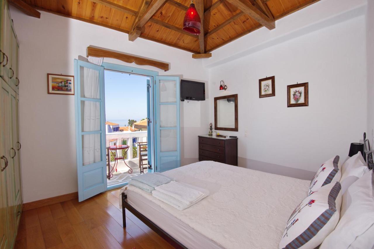Stella's Traditional House. Villa Alónnisos