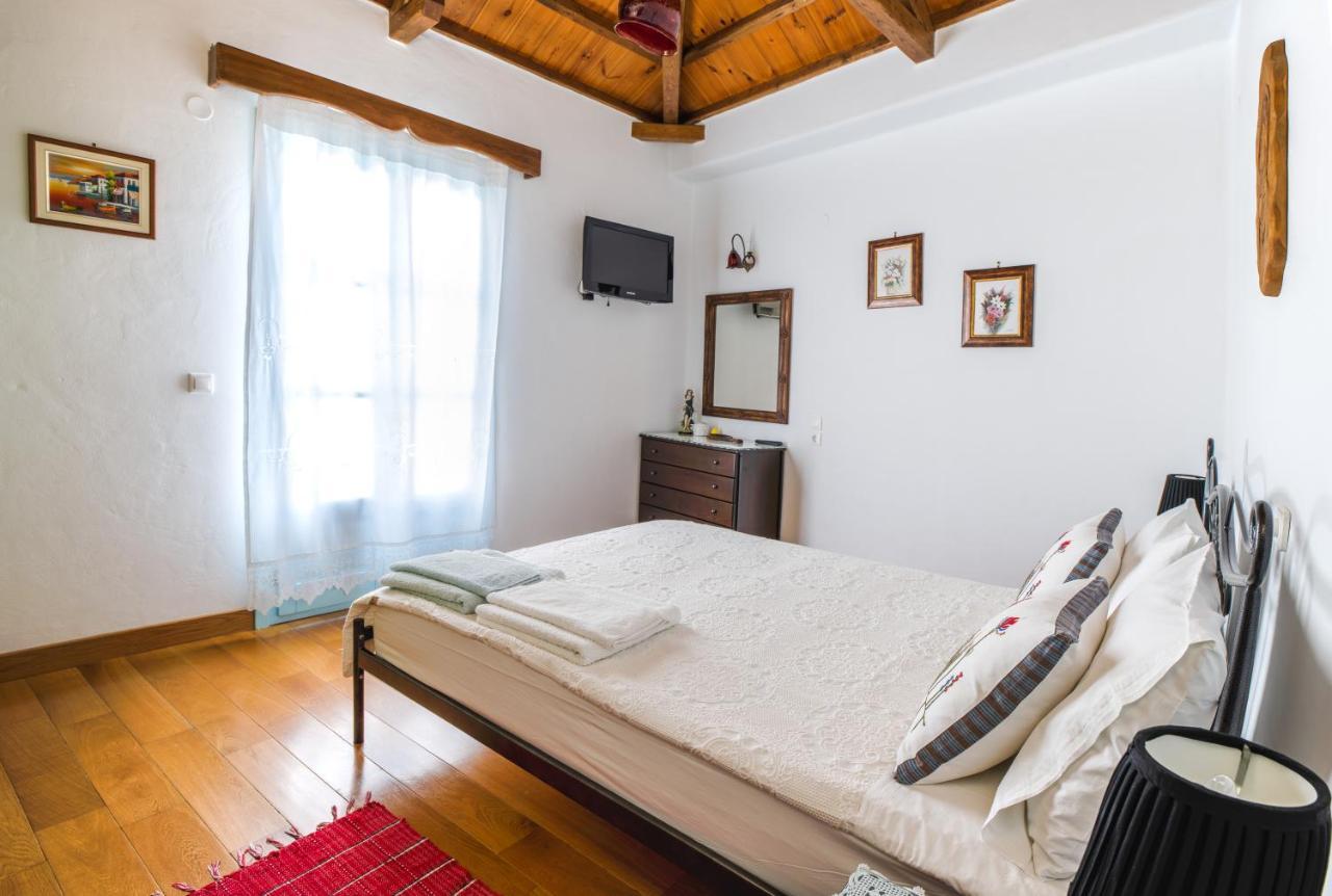 Stella's Traditional House. Alonnisos Town